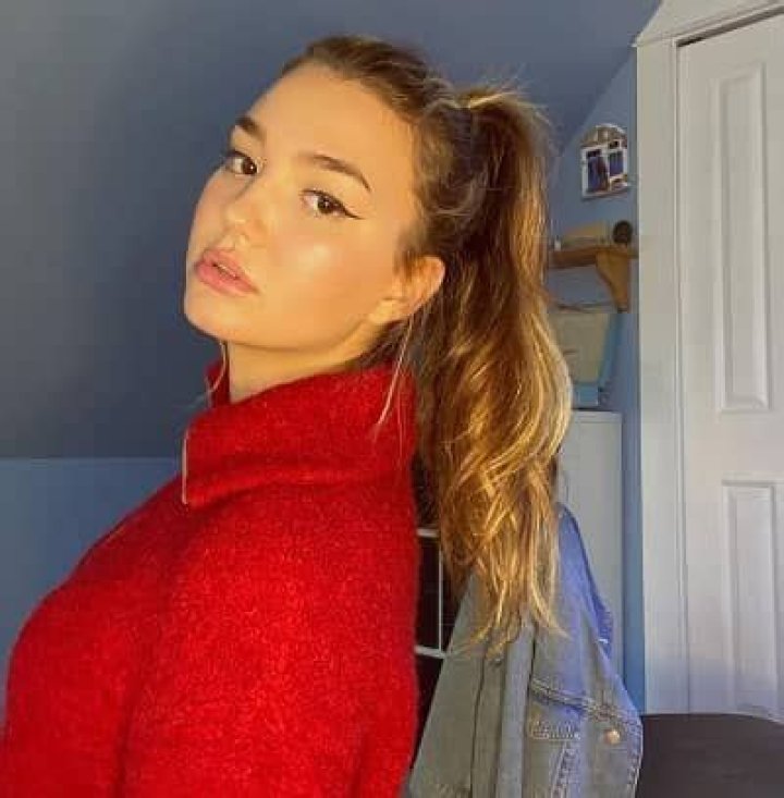 Ali Skovbye Wiki, Age, Height, Parents, Boyfriend & Net worth